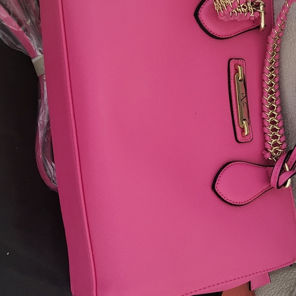 Handbag - Picture 8 of 9